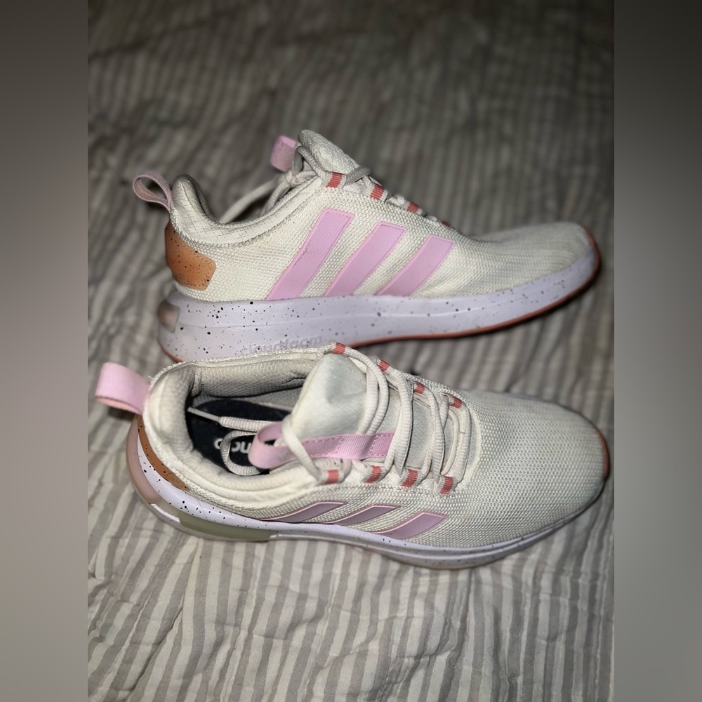 Women’s Adidas Sneakers